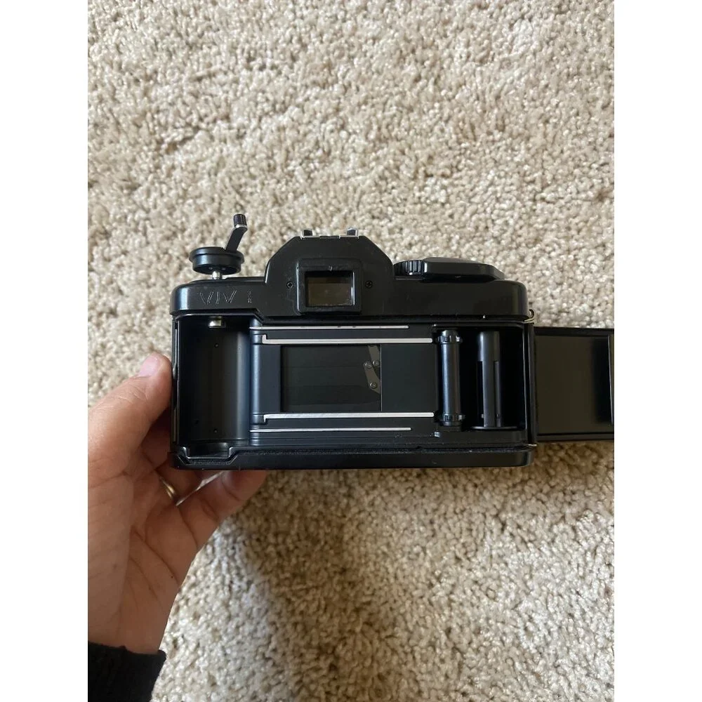 Vivitar 3800N with 50mm Lens‎ SLR Camera *missing straps* No Batteries